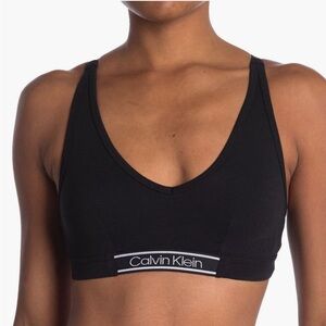 NWOT Calvin Klein Comfort Bralette in black SZ L